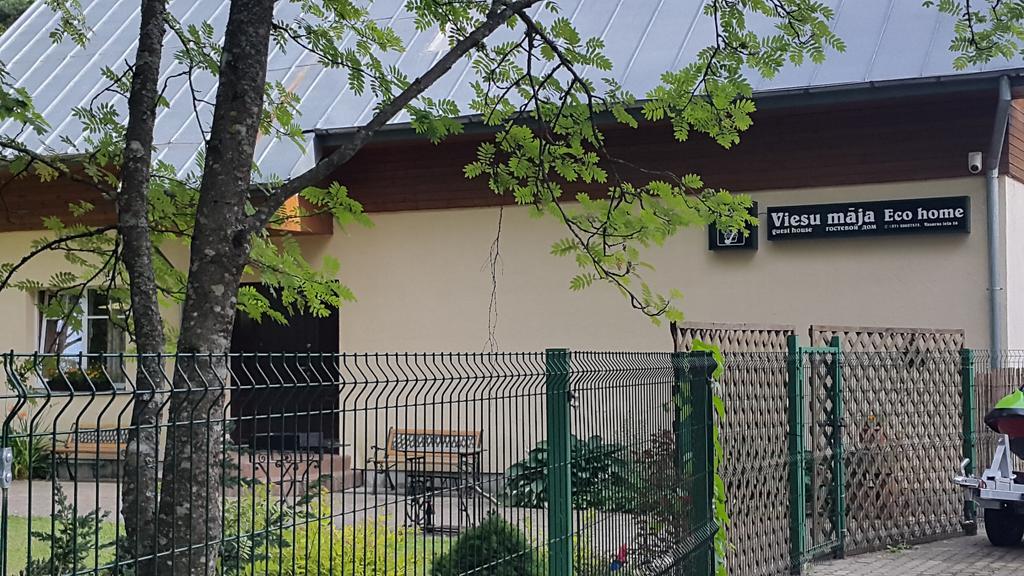 Guest House Eco Home Jūrkalne エクステリア 写真
