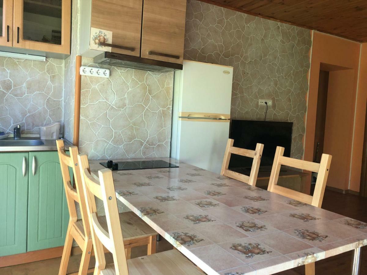 Guest House Eco Home Jūrkalne エクステリア 写真