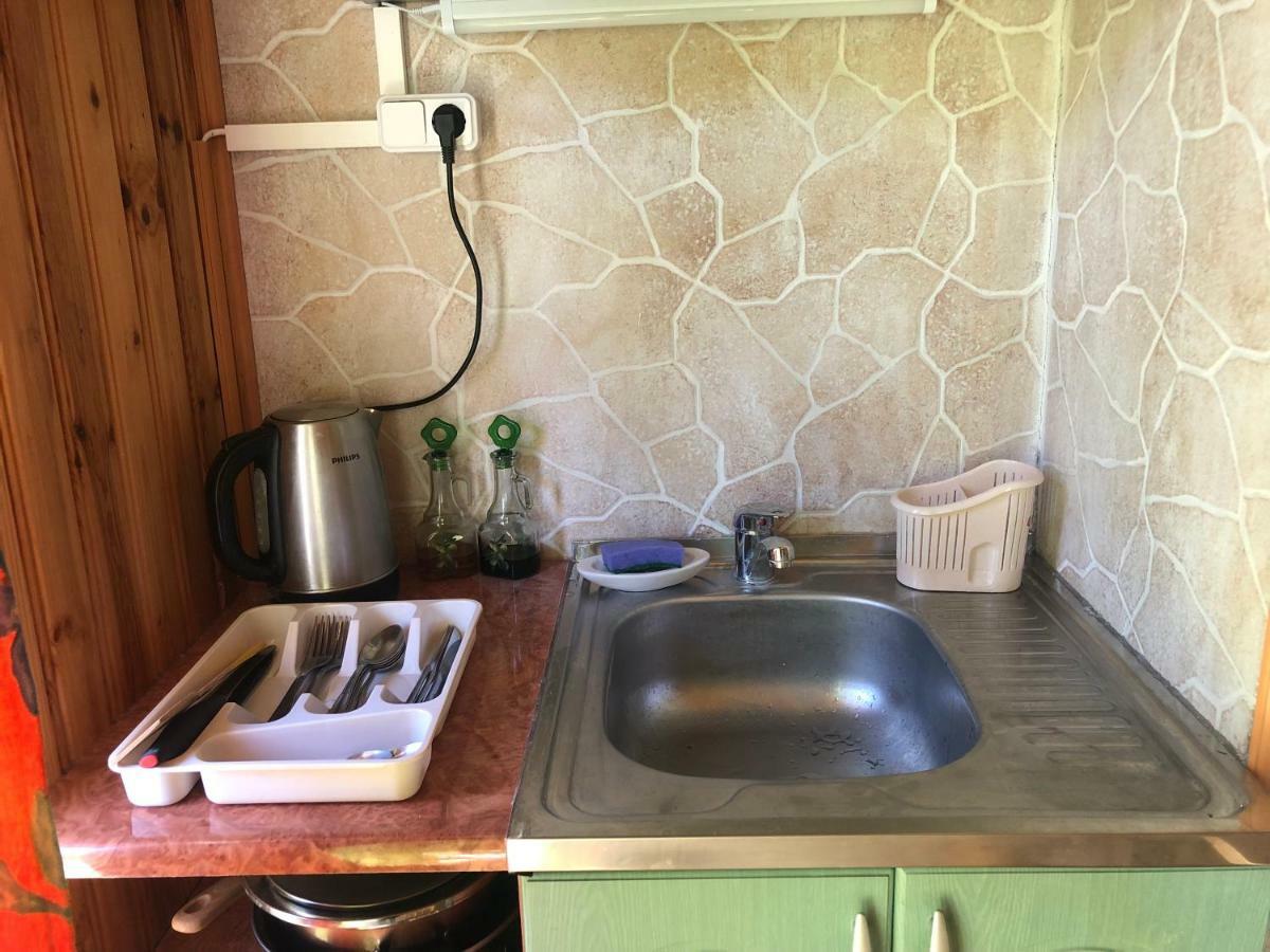 Guest House Eco Home Jūrkalne エクステリア 写真
